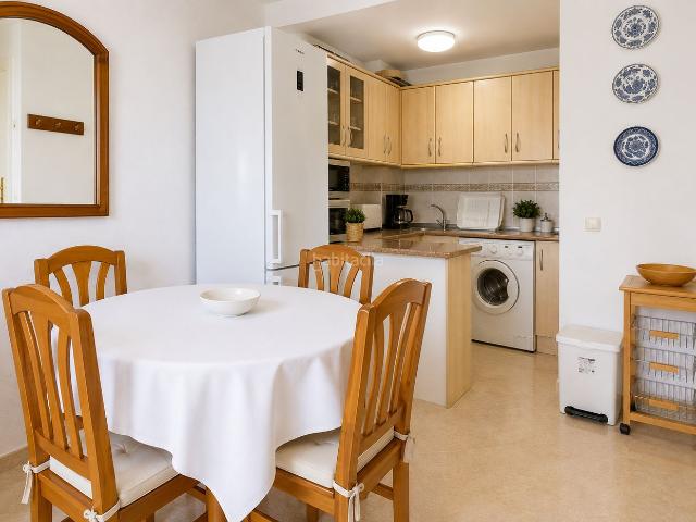 Apartamento en venta en Benalmádena, Parque de la Paloma. Benalbeach !. Apartamentos.