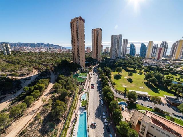 Apartamento en venta en Benidorm, Via Parque. Apartamentos.
