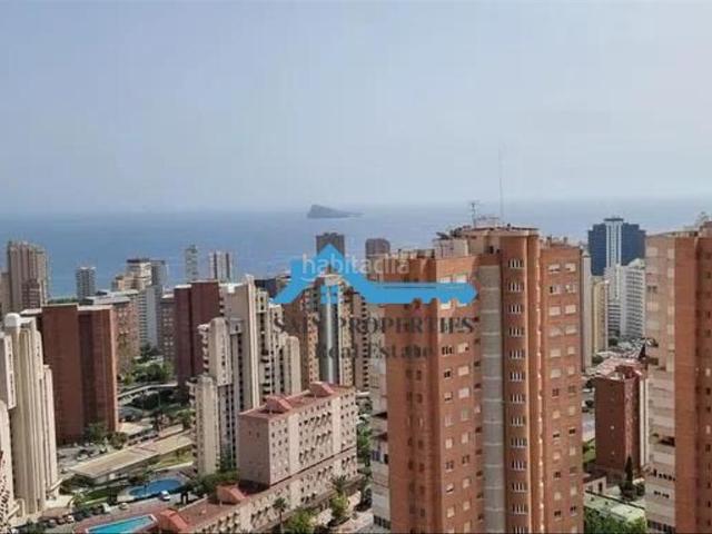 Apartamento en venta en Benidorm, Juzgados Plaza de Toros. Vivienda en el emblemático edificio NeguriGane, a 10 minutos de la playa de Levante. Apartamentos.