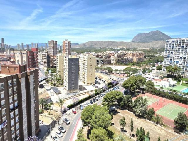 Apartamento en venta en Benidorm, Juzgados Plaza de Toros. Acogedor Apartamento en Benidorm con Vistas Panoramicas Ideal Inversión. Apartamentos.
