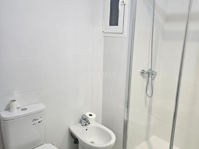 Apartamento en venta en Benidorm, Levante Alto. Amplio Apartamento de 4 Dormitorios en Calle Derramador, Benidorm. Apartamentos.