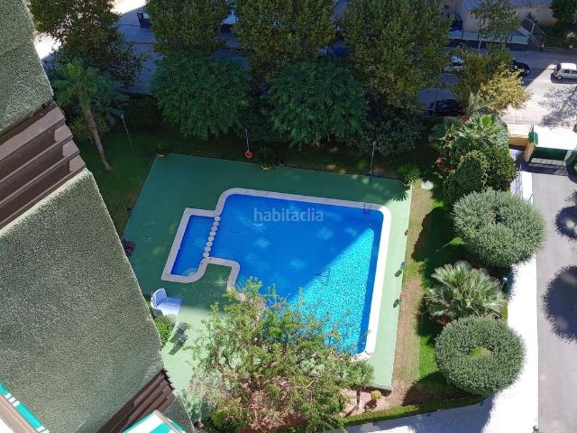 Apartamento en venta en Benidorm, Levante Alto. Apartamento con 2 dormitorios y amplia terraza acristalada en zona Levante. Apartamentos.