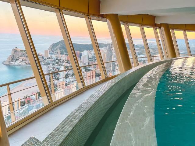 Apartamento en venta en Benidorm, Levante Alto. Apartamentos.