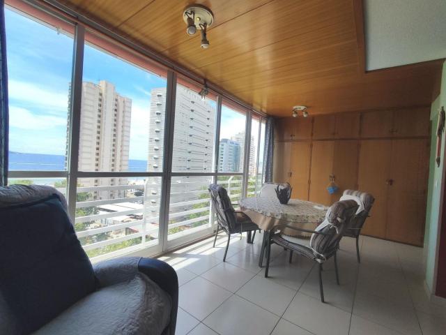 Apartamento en venta en Benidorm, Playa Levante. APARTAMENTO CON VISTAS AL MAR EN PLENA AVENIDA DEL MEDITERRÁNEO BENIDORM. Apartamentos.