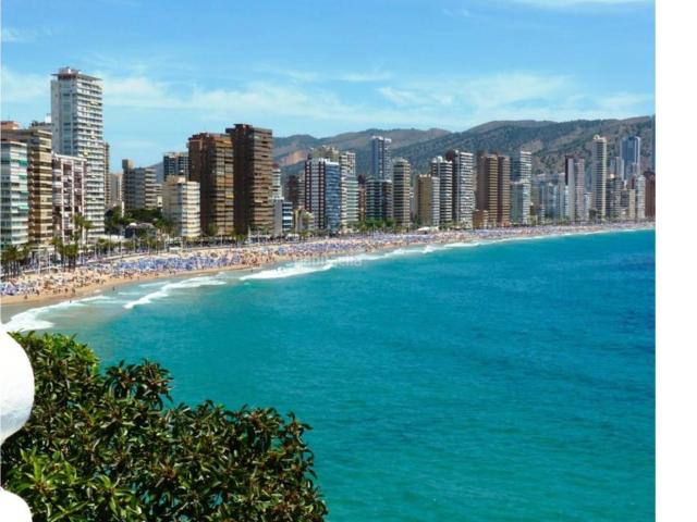Apartamento en venta en Benidorm, Playa Levante. Piso en venta en Poble de Llevant, Con Garaje. Apartamentos.