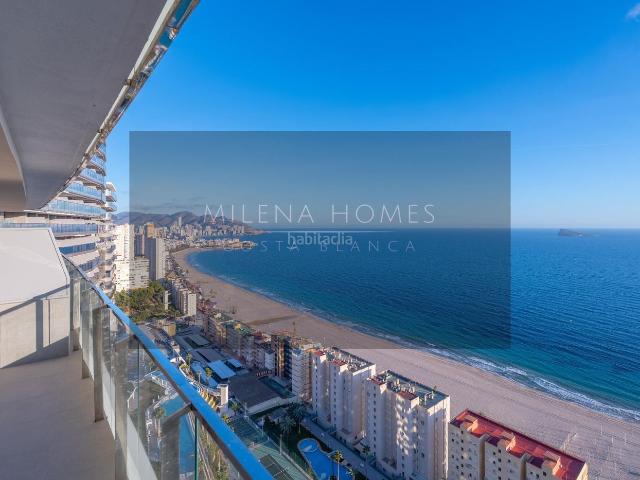 Apartamento en venta en Benidorm, Playa Poniente. Apartamento con vistas al mar en la exclusiva urbanización Sunset Sailors. Apartamentos.