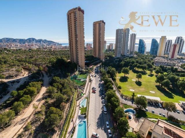 Apartamento en venta en Benidorm, Playa Poniente. Moderno apartamento en el centro de la cosmopolita ciudad de Benidorm. Apartamentos.