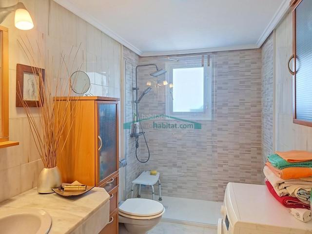 Apartamento en venta en Benidorm, Playa Poniente. Piso en Cala Benidorm. Apartamentos.
