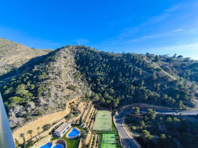 Apartamento en venta en Benidorm, Rincón Alto. Piso con gran terraza 15 m2 y vistas increíbles por toda la bahía de Benidorm. Apartamentos.