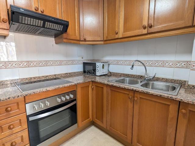Apartamento en venta en Benidorm, Rincón Bajo. Apartamento de 2 habitaciones con posibilidad de solicitar licencia turística Levante Benidorm!. Apartamentos.
