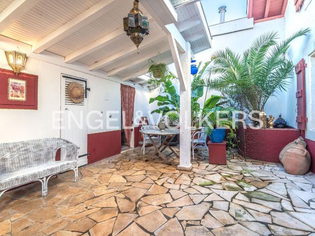 Apartamento en venta en Biarritz. Apartamento con patio privado en Biarritz. Apartamentos.