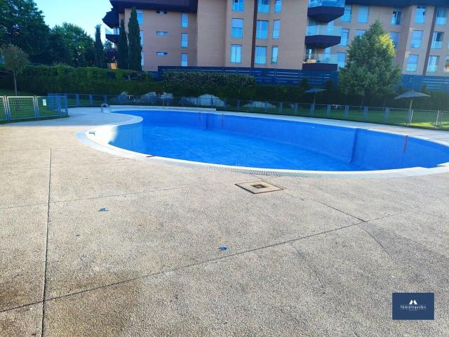 Apartamento en venta en Boadilla del Monte, Valdepastores Las Encinas. Exclusiva vivienda en venta en Boadilla del Monte Calle Junta de Castilla y León. Apartamentos Boadilla del.