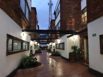 Apartamento En Venta En Bogota En Cedritos V360161