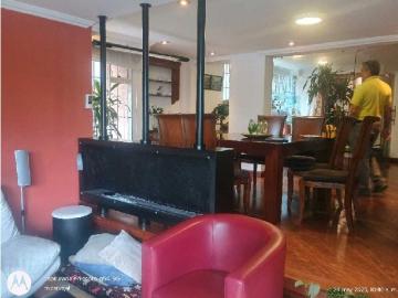 Apartamento En Venta En Bogota En Chico Alto V378393