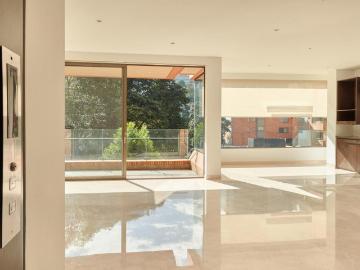 Apartamento En Venta En Bogota En Chico Reservado V245576