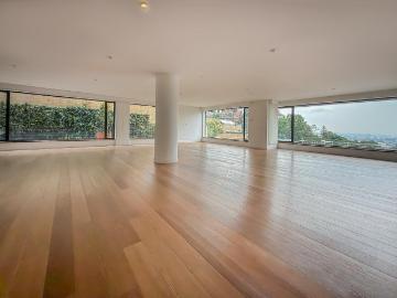 Apartamento En Venta En Bogota En El Chico V238172