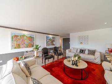 Apartamento En Venta En Bogota En El Refugio V85508