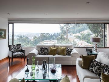 Apartamento En Venta En Bogota En El Refugio I V229856