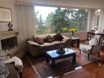Apartamento En Venta En Bogota En Los Rosales V62511