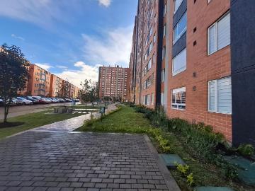 Apartamento En Venta En Bogota En Modelia Occidental V27049