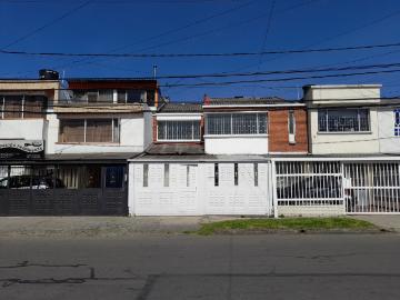 Apartamento En Venta En Bogota En Normandia Occidental V215877