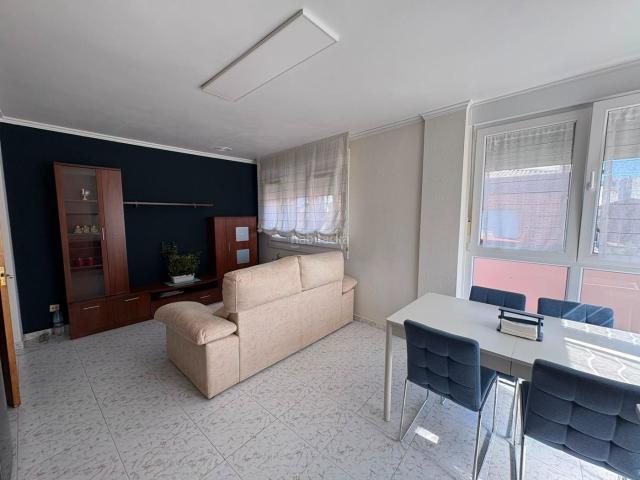Apartamento en venta en Boiro. PISO EN EL CENTRO DE BOIRO. Apartamentos.