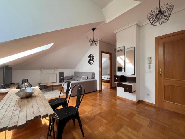 Apartamento en venta en Burgos, Casco Antiguo. ÁTICO JUNTO A LA CATEDRAL. Apartamentos.
