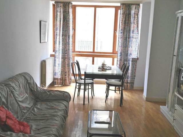 Apartamento en venta en Burgos, Casco Antiguo. CENTRICO, CON TRASTERO, ESTRUCTURA DE HORMIGON. Apartamentos.