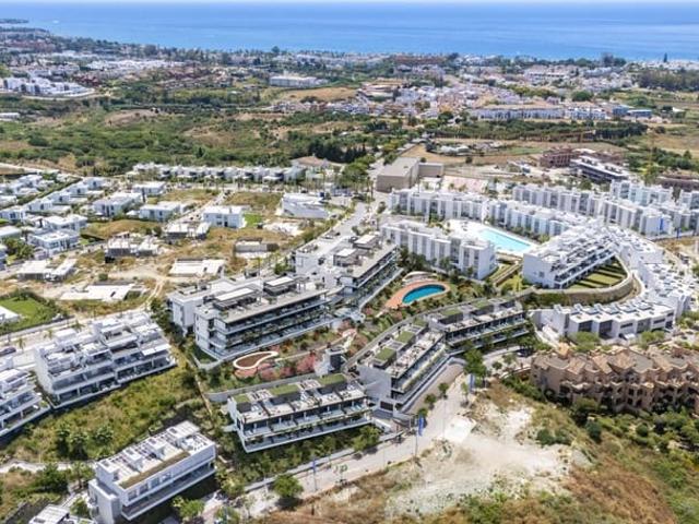 Apartamento en venta en Cancelada, Málaga Costa del Sol