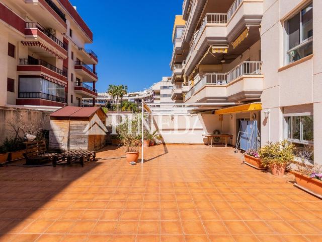 Apartamento en venta en Canet d´en Berenguer. APARTAMENTO EN LA PLAYA DE CANET CON ESPECTACULAR TERRAZA DE 150M2. Apartamentos Canet d´en.