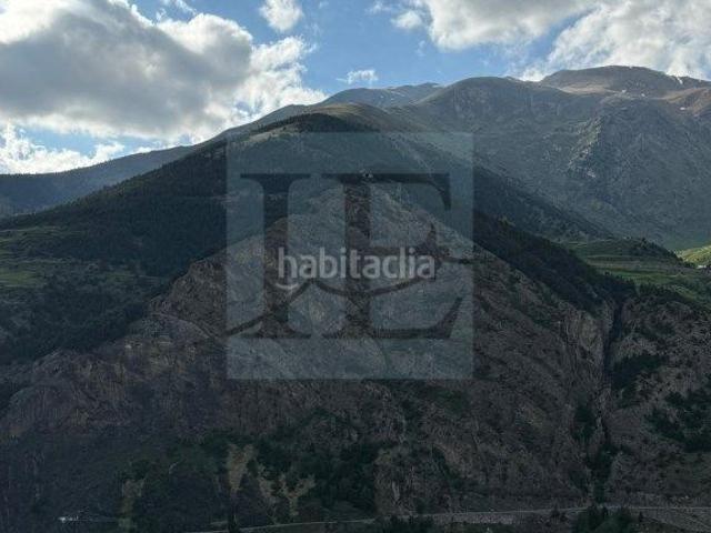 Apartamento en venta en Canillo, El Forn Prats Meritxell Pirineos. Piso de obra reciente en Canillo Luz, terraza y entorno natural privilegiado. Apartamentos.