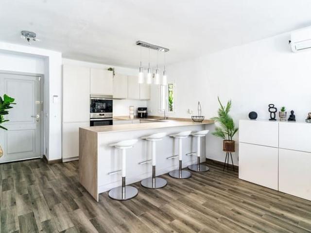 Apartamento en venta en Cala Vadella, Ibiza
