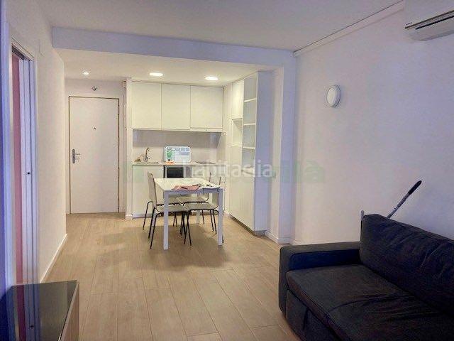 Apartamento en venta en Calella. Apartament amb llicència turística. Apartamentos.