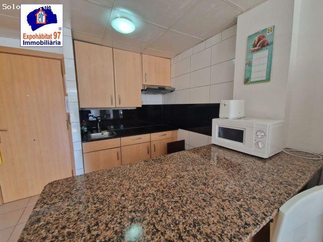 APARTAMENTO EN VENTA EN CALLE VENDRELL 16 CON LICENCIA TURISTICA Y PISCINA