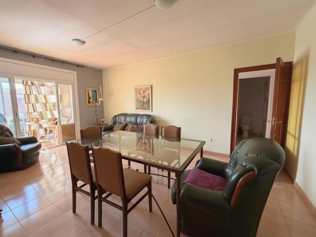 Apartamento en venta en Calonge, Poble. Piso muy luminoso con dos balcones y doble orientación en Calonge. Apartamentos.