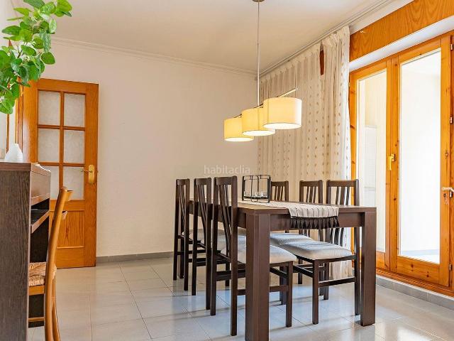 Apartamento en venta en Calp, Pueblo. Ático dúplex listo para entrar a vivir con vistas al mar y al Peñón. Apartamentos.