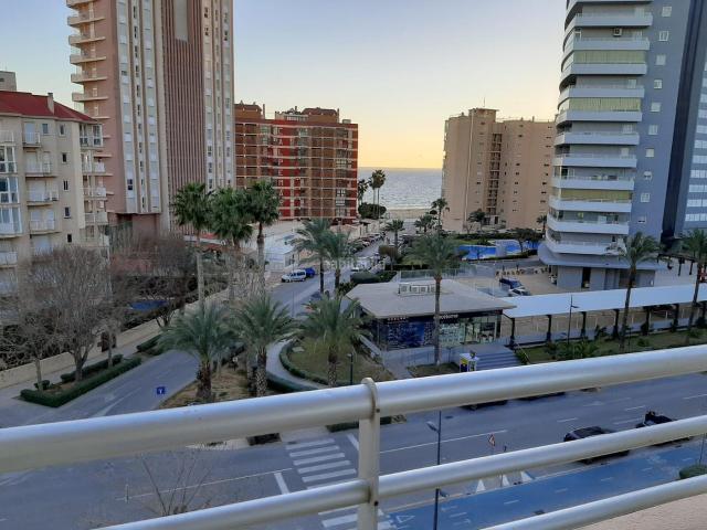 Apartamento en venta en Calp, Playa Arenal Bol. Piso acogedor a solo 150 metros de la playa en Calpe. Apartamentos.