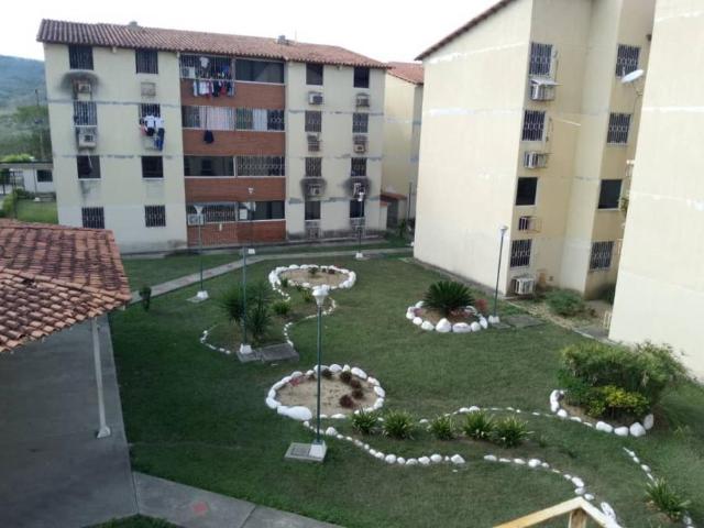 Apartamento en Venta en Carvajal Trujillo 73 m2. 3 hab