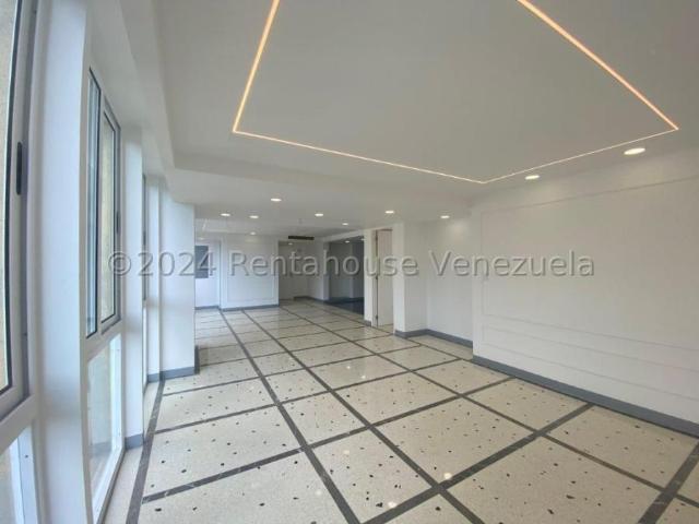 Apartamento en Venta en Caracas Altamira Distrito Federal 156 m2. 3 hab
