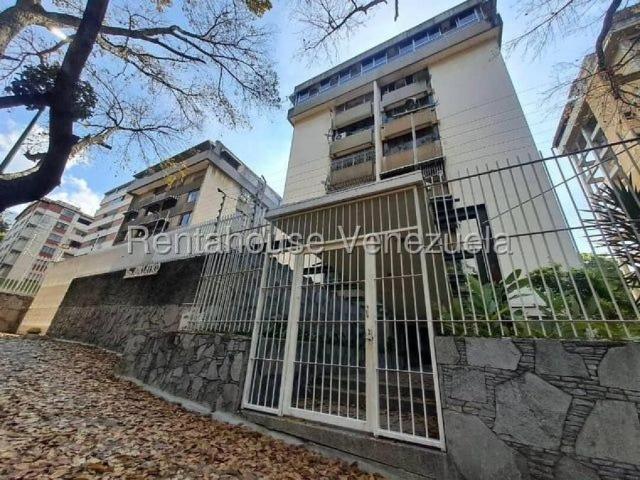 Apartamento en Venta en Caracas El Marques Distrito Federal 94 m2. 2 hab