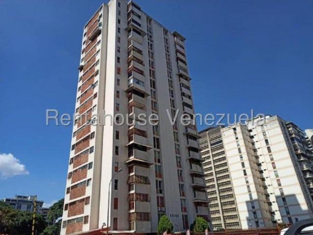 Apartamento en Venta en Caracas El Marques Distrito Federal 107 m2. 3 hab