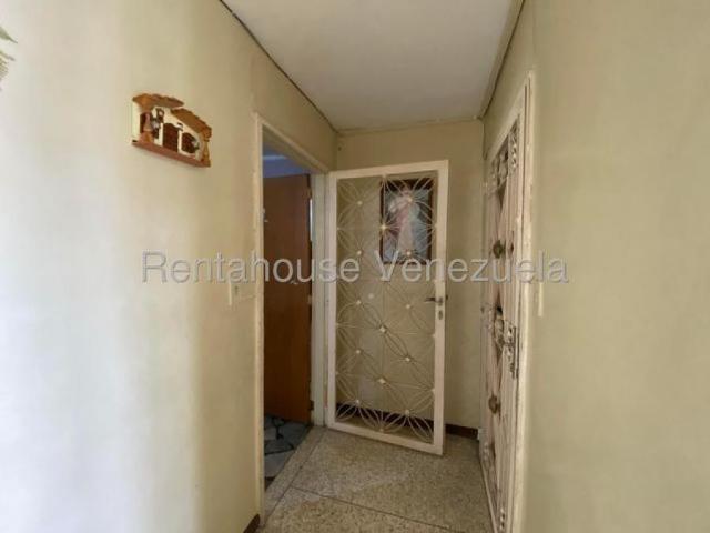 Apartamento en Venta en Caracas La Candelaria Distrito Federal 86 m2. 3 hab