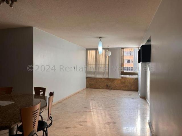 Apartamento en Venta en Caracas la urbina Distrito Federal 106 m2. 3 hab