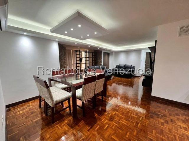 Apartamento en Venta en Caracas La Urbina Distrito Federal 133 m2. 3 hab