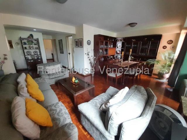Apartamento en Venta en Caracas La Urbina Distrito Federal 136 m2. 3 hab