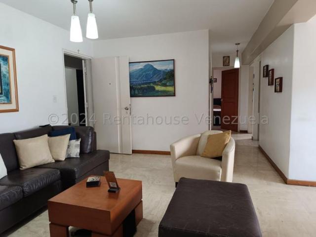 Apartamento en Venta en Caracas Los Chaguaramos Distrito Federal 100 m2. 3 hab