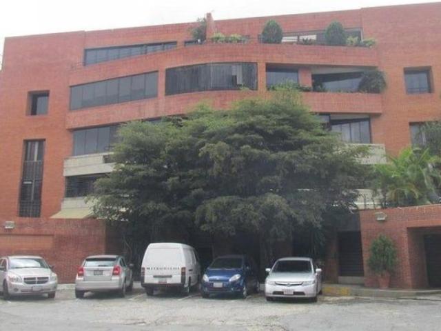 Apartamento en Venta en Caracas Los Samanes Distrito Federal 560 m2. 4 hab