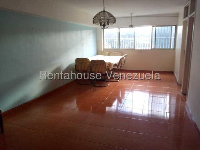 Apartamento en Venta en Caricuao, Caracas