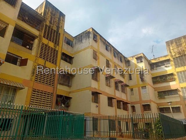 Apartamento en Venta en Caricuao, Caracas