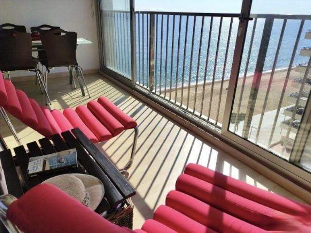 Apartamento en venta en Castell Platja d'Aro, 1ra Linea De Mar
